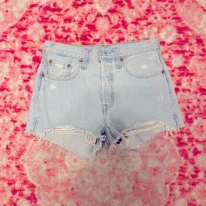 Levi’s rib cage jean shorts